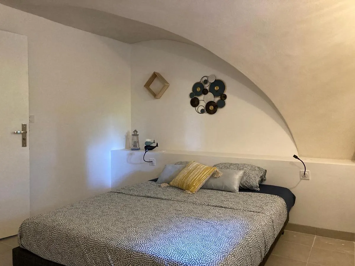 Les Lauriers D'Aimee Pour 4 Pers Apartment Mirabel-et-Blacons 0*,  France